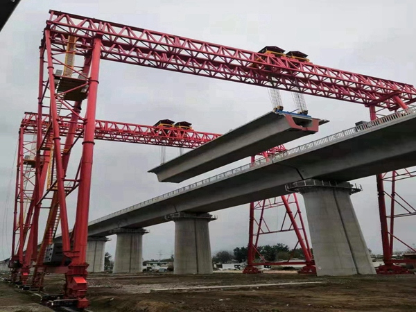 張家口200噸高腿門機